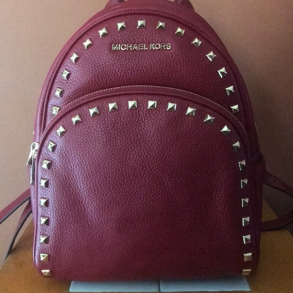 Michael Kors Handbags - Michael Kors Backpack Michael Kors Handbags - Michael Kors Backpack
